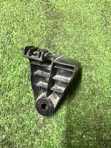 Кронштейн бампера заднього, правий 5256233030 TOYOTA
