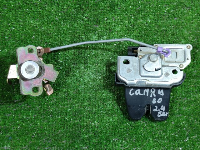 Центральний замок багажника 64610AA070 TOYOTA