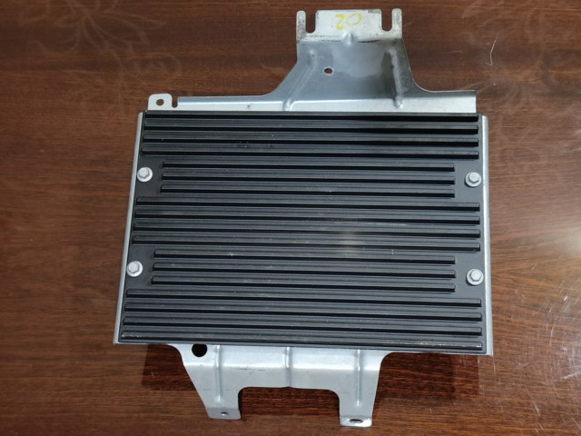 Підсилювач звуку аудіосистеми 6H5218C808CD LAND ROVER