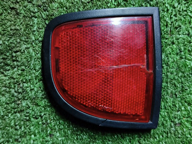 Лівий катафот заднього бампера 8355A015 MITSUBISHI