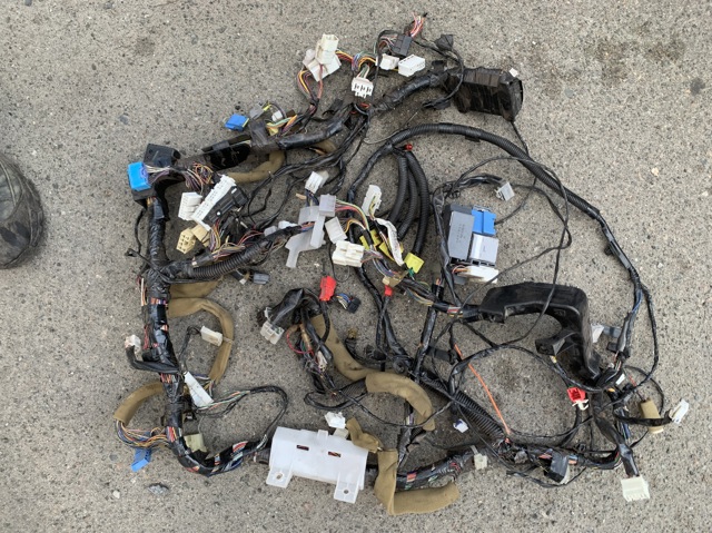 Електропроводка торпеди 8522A563 MITSUBISHI