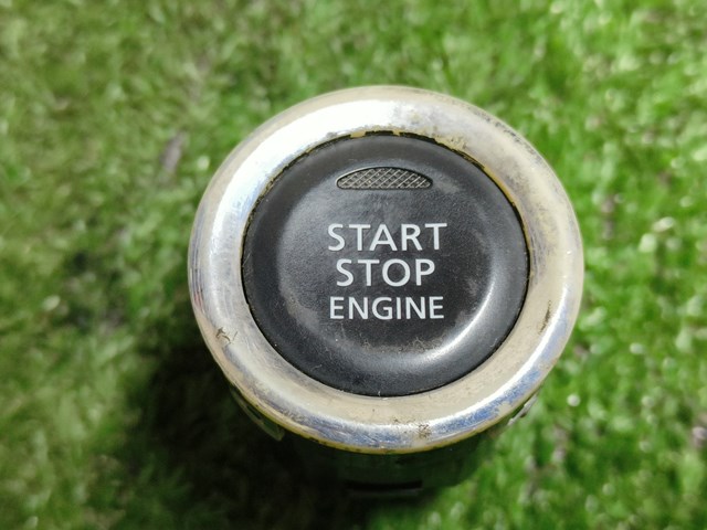 Кнопка запуску двигуна 8610A150 MITSUBISHI