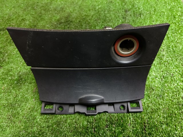 Попільничка центральної консолі BP4K55211 MAZDA