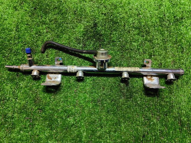 Розподільник палива LF0113150A MAZDA