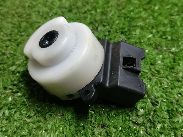 Контактна група замка MB903639 MITSUBISHI