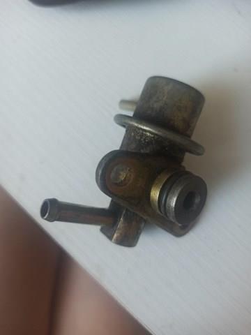 Регулятор тиску палива MD322987 MITSUBISHI