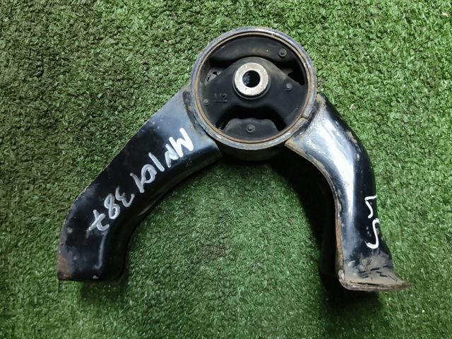 Опора двигуна задня MN101387 MITSUBISHI