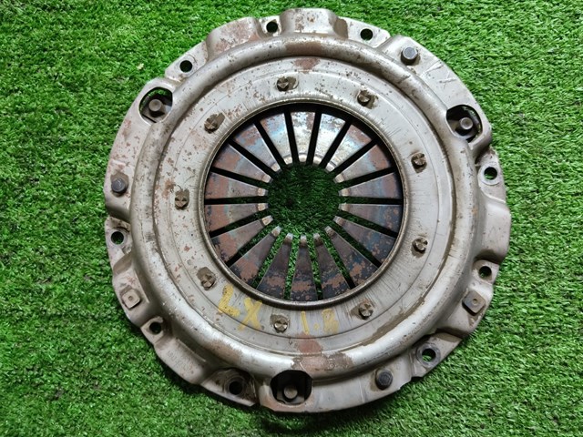Пелюстковий кошик зчеплення MN132330 MITSUBISHI