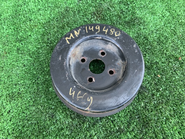 Шків водяного насоса MN149480 MITSUBISHI
