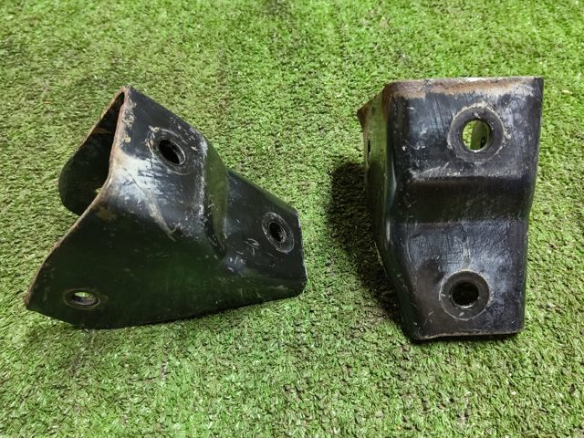 Кронштейн подушки коробки передач MN168367 MITSUBISHI