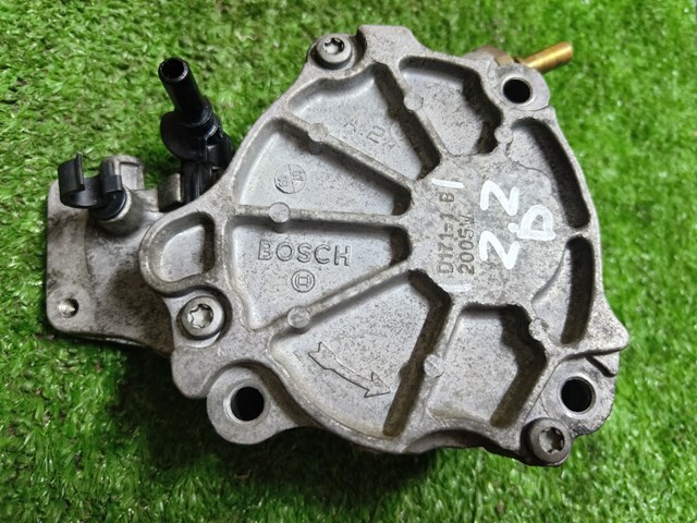 Насос вакуумний MN982281 MITSUBISHI