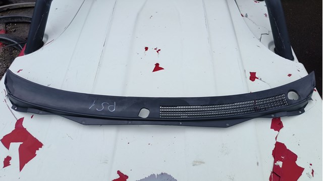 Водостік лобового скла, жабо MR221996 MITSUBISHI