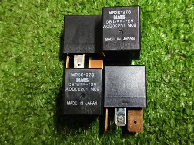 Реле вентилятора MR301978 MITSUBISHI