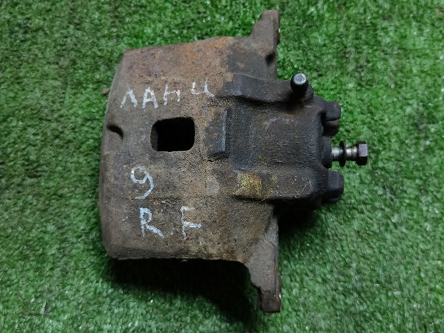 Супорт гальмівний, передній, правий MR955064 MITSUBISHI