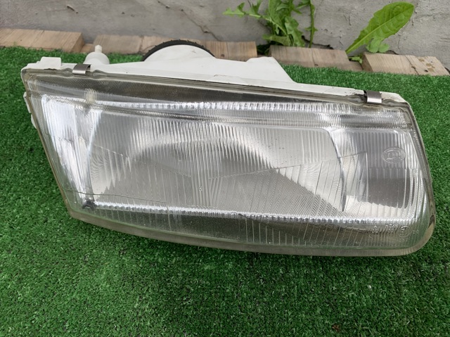 Фара передня права MR972794 MITSUBISHI