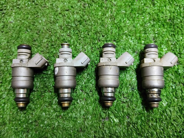Форсунка інжектора MR988977 MITSUBISHI