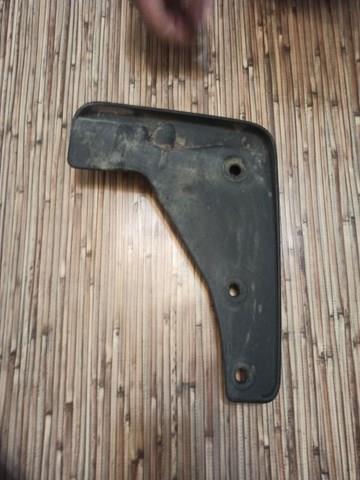Бризковики передніх коліс MZ314440 MITSUBISHI
