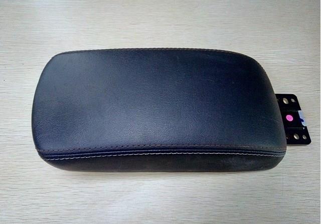 Кришка підлокітника 5ZK07LA3AB CHRYSLER