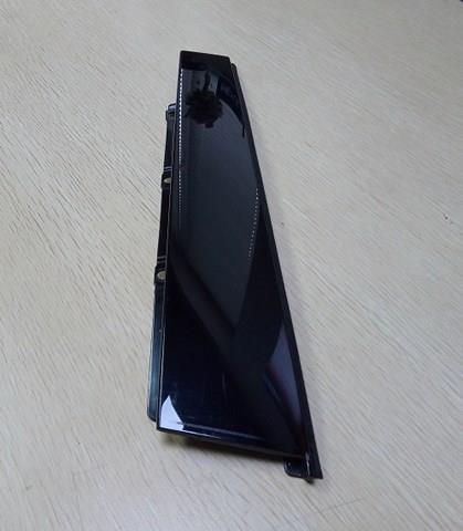Накладка задньої двері, правої, вертикальна 8W0839902A5FQ VAG