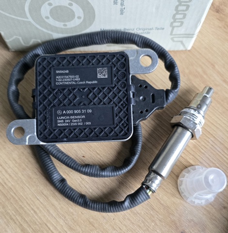 Датчик оксидів азоту NOX, задній A0009053109 MERCEDES