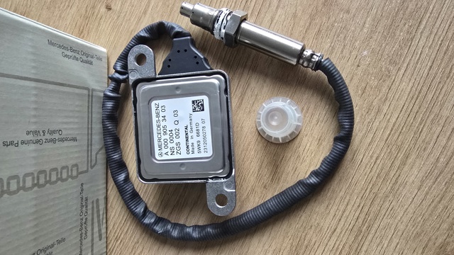 Датчик оксидів азоту NOX A0009053403 MERCEDES