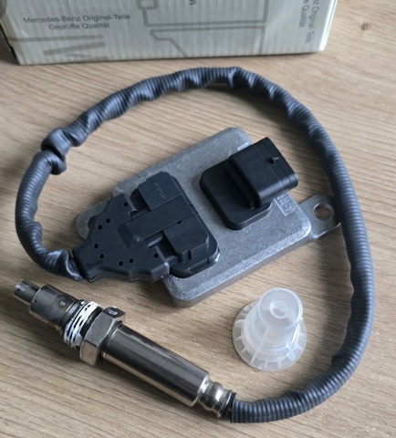 Датчик оксидів азоту NOX A0009053506 MERCEDES