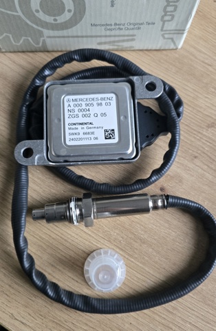 Датчик оксидів азоту NOX, задній A0009059803 MERCEDES