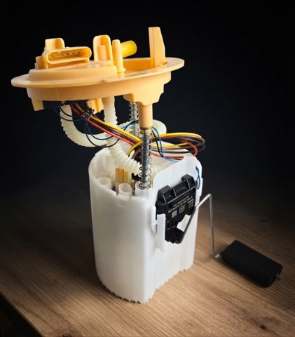 Модуль бензонасоса A2464701494 MERCEDES