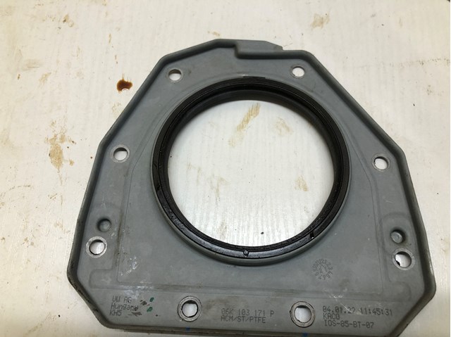 Сальник коленвала двигуна, задній Ауді Ку 3