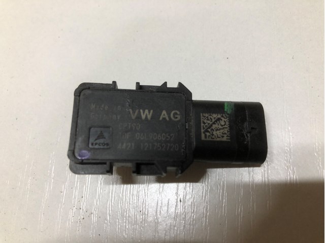 Датчик тиску трубки вторинного повітря 06L906052 VAG