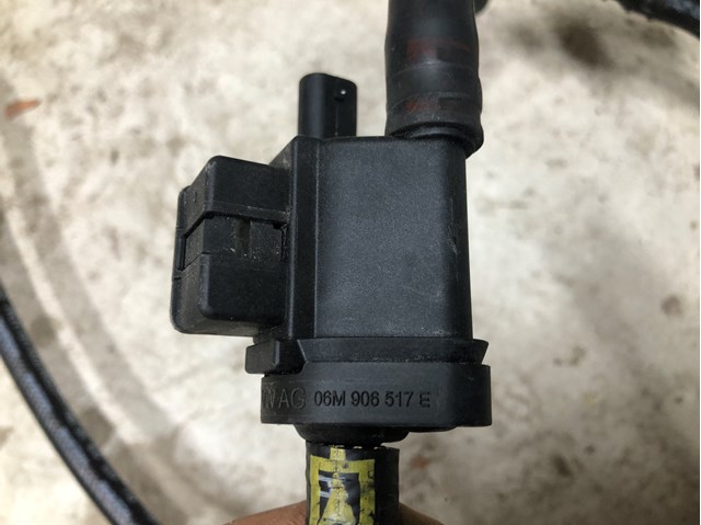 Клапан парів бака 06M906517E VAG