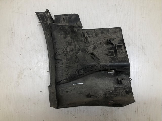 Ліве кріплення переднього бампера 108417500D Tesla Model