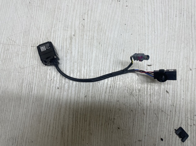 Камера заднього виду 5Q0980556B VAG