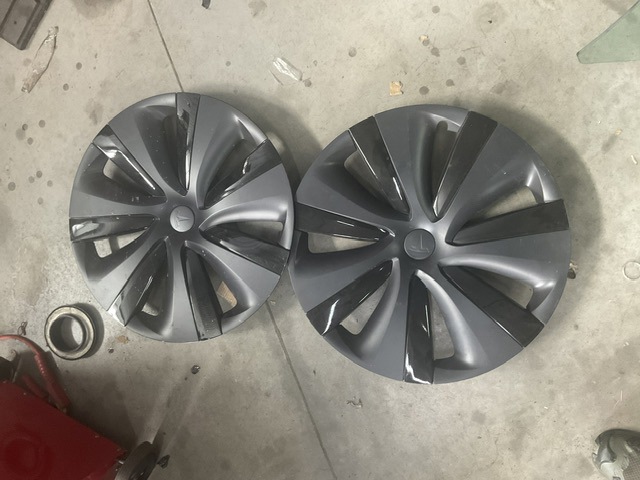 148628600A Tesla