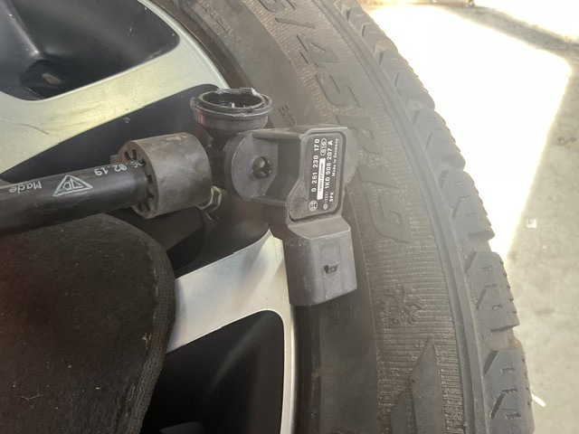Датчик розрядження вакуумного підсилювача гальм 1K0906207A PORSCHE
