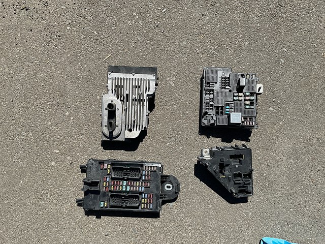 Коробка запобіжників 31346672 VOLVO