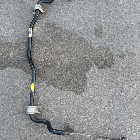 Стабілізатор поперечної стійкості передній 31356788711 BMW