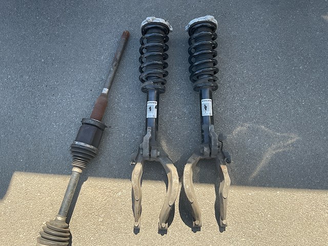 Піввісь передня, права 31437621 VOLVO