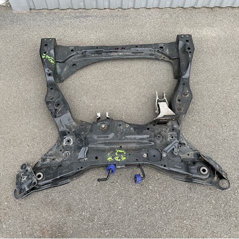Кронштейн подушки (опори) двигуна, задньої 32139982 VOLVO
