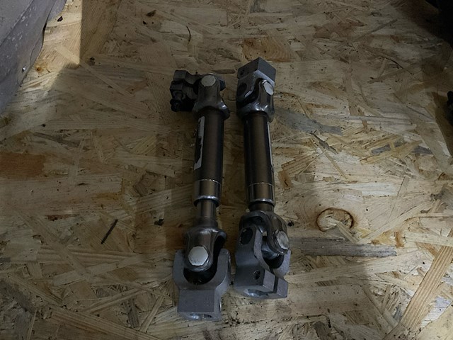 Вал рульової колонки, нижній 32306776928 BMW