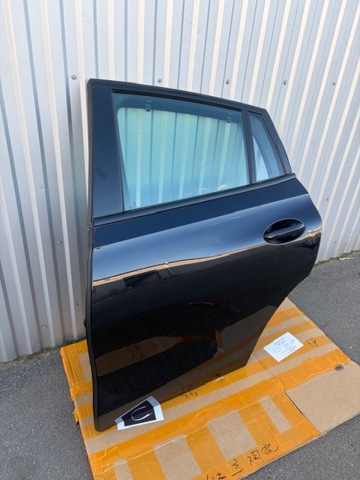 Двері задні, ліві 41008497451 BMW