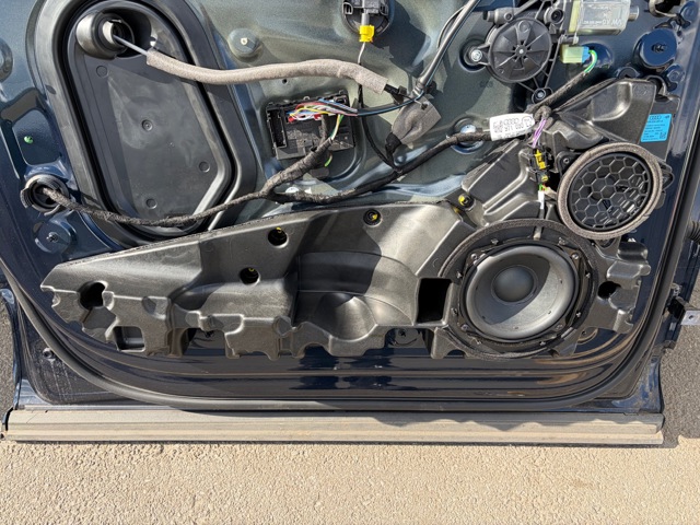 Динамік передньої двері 4M0035297A VAG