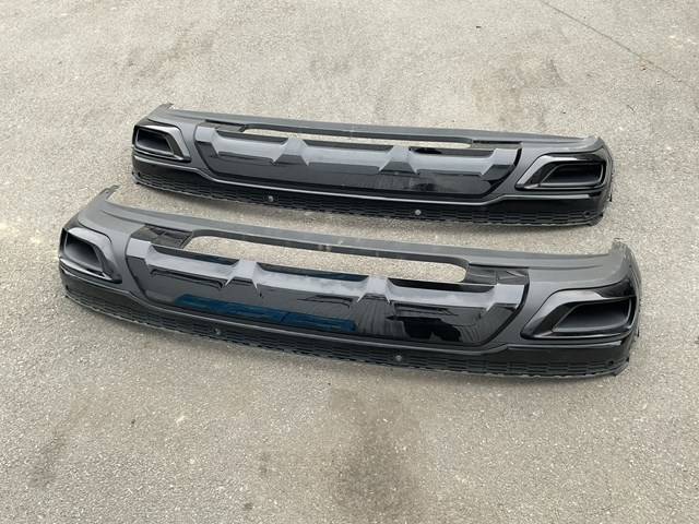 Спідниця заднього бампера 4M0807434RT94 VAG