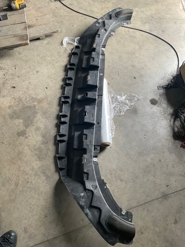 Захист бампера переднього 4M8807611G VAG