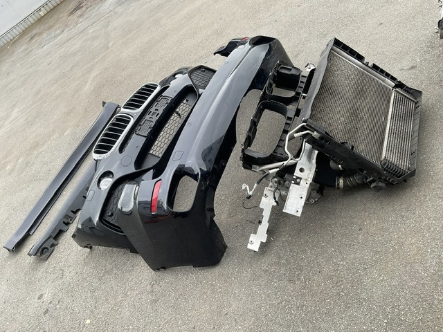 Поріг зовнішній правий 51778058508 BMW