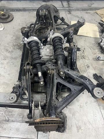 Задня поперечна тяга 7P0501530 VAG