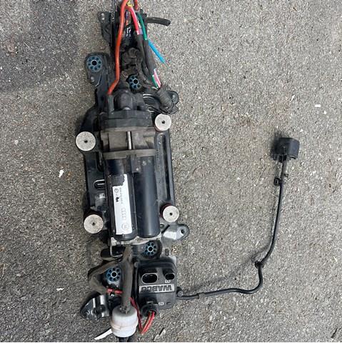Компресор пневмоподвески 80A616005E VAG