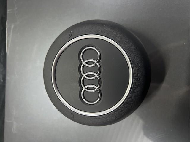 Подушка AIRBAG передня ліва 8V0880201CK6PS VAG
