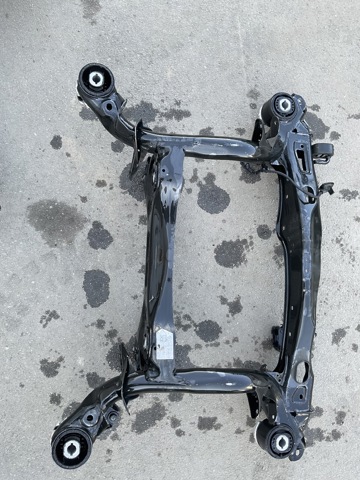 Балка задньої підвіски поперечна 8W0505235AK VAG