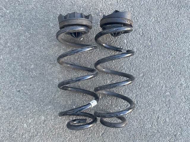 Пружина задня 8W0511115EL VAG